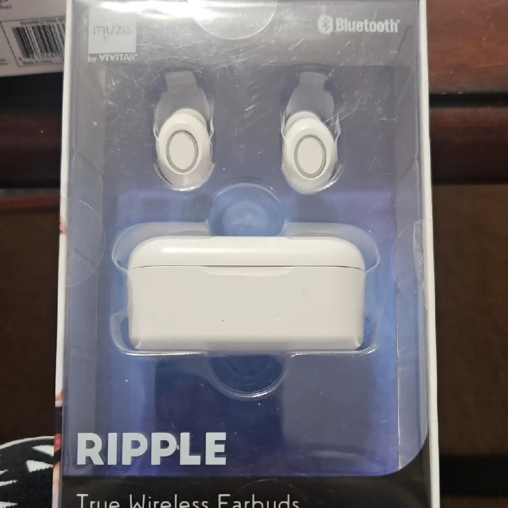 White True Wireless Earbuds
